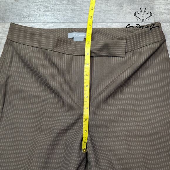 Ann Taylor Pin Stripe Straight Leg Dress Pants Size 4 - Picture 4 of 6